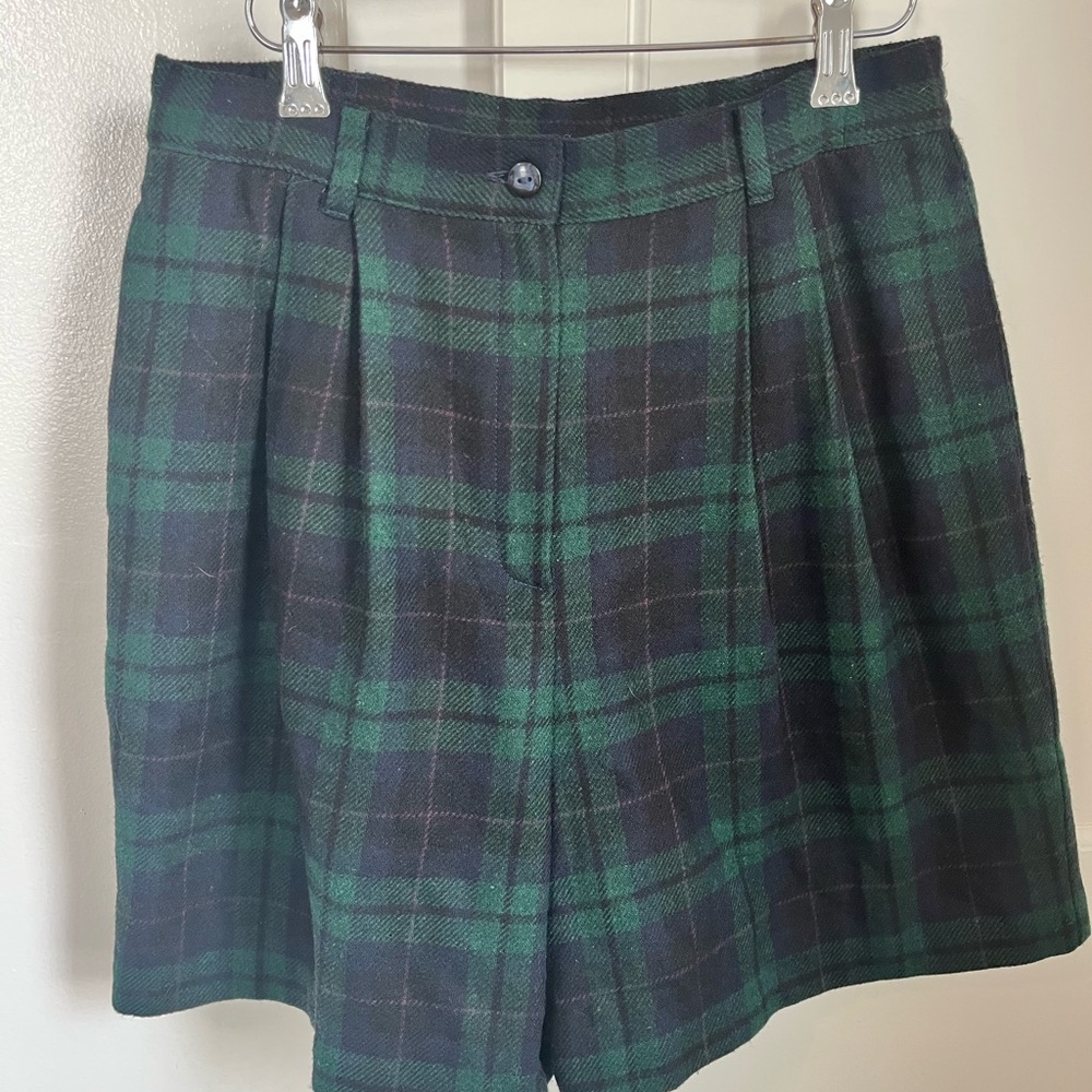 Sag Harbor Women’s Green and Dark Blue Plaid High Waist Shorts